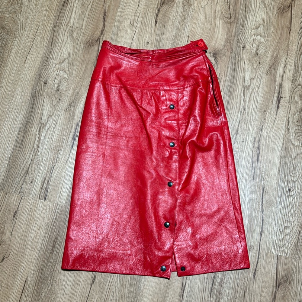 Vintage red Lillie Rubin genuine leather skirt, size 4